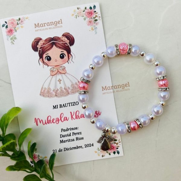 pulsera de perla con dijes