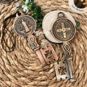 regalo religioso San Benito Perú protección espiritual hogar católico