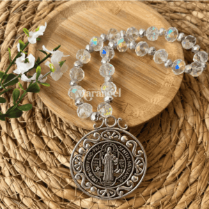 bendición puerta medallón calado San Benito